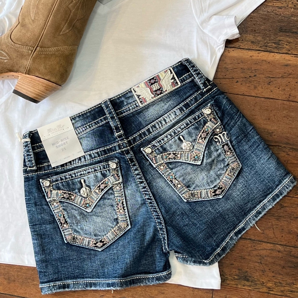 🥀NWT!!🥀 MISS ME AZTEC EMBELLISHED EMBROIDERED SHORTS Size 28